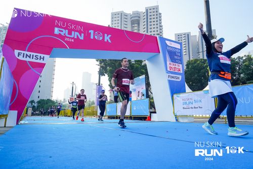 Race photo from Nu Skin Run 10K