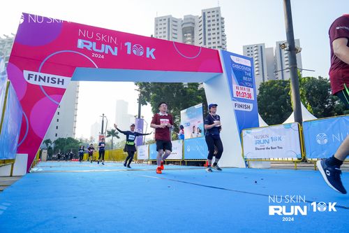 Race photo from Nu Skin Run 10K