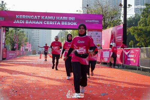 Race photo from Smartfren Run 2025 