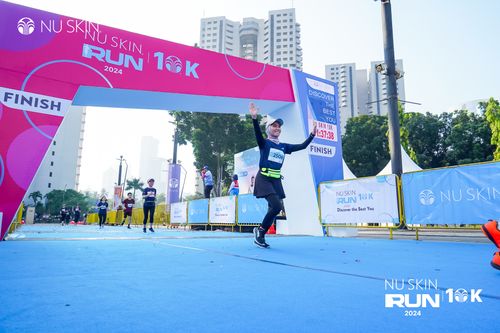 Race photo from Nu Skin Run 10K