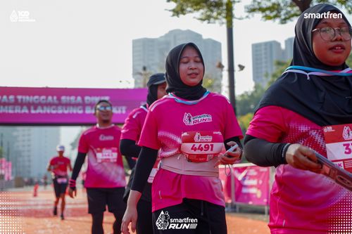 Race photo from Smartfren Run 2025 