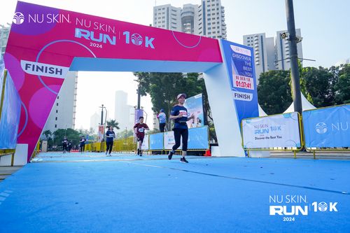 Race photo from Nu Skin Run 10K