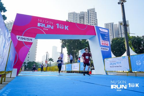 Race photo from Nu Skin Run 10K