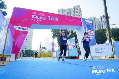 Race photo from Nu Skin Run 10K