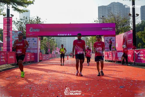Race photo from Smartfren Run 2025 