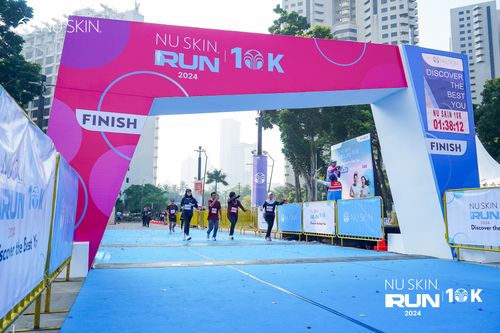 Race photo from Nu Skin Run 10K