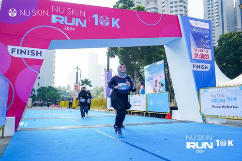 Race photo from Nu Skin Run 10K