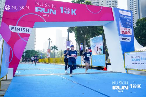 Race photo from Nu Skin Run 10K