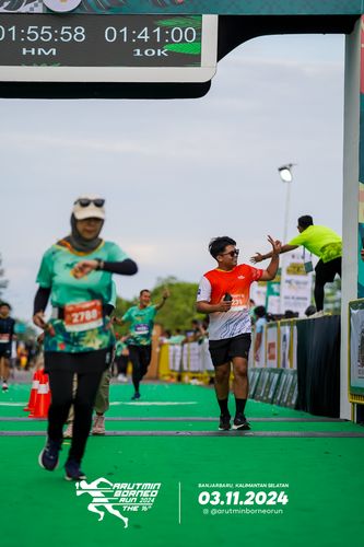 Race photo from Arutmin Borneo Run 2024