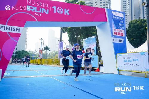 Race photo from Nu Skin Run 10K