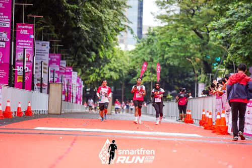 Race photo from Smartfren Run 2024