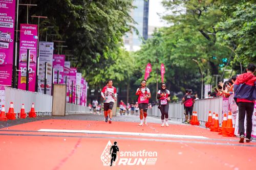 Race photo from Smartfren Run 2024