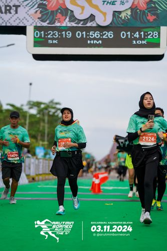 Race photo from Arutmin Borneo Run 2024