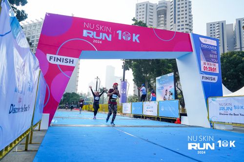 Race photo from Nu Skin Run 10K