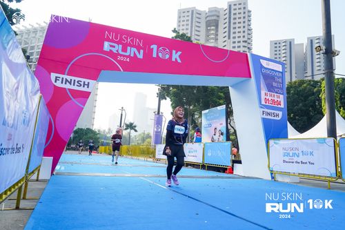 Race photo from Nu Skin Run 10K