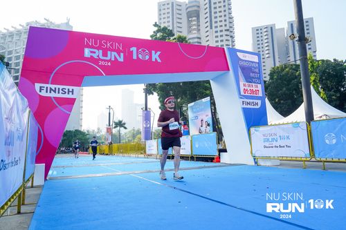 Race photo from Nu Skin Run 10K