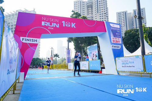 Race photo from Nu Skin Run 10K