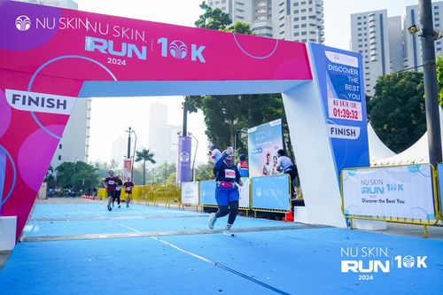 Race photo from Nu Skin Run 10K