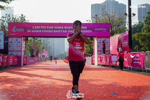Race photo from Smartfren Run 2025 