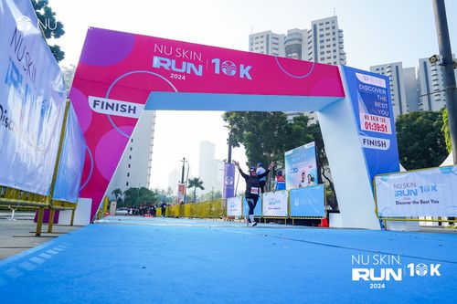 Race photo from Nu Skin Run 10K