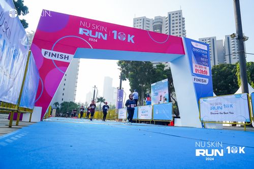 Race photo from Nu Skin Run 10K