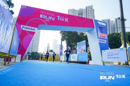 Race photo from Nu Skin Run 10K