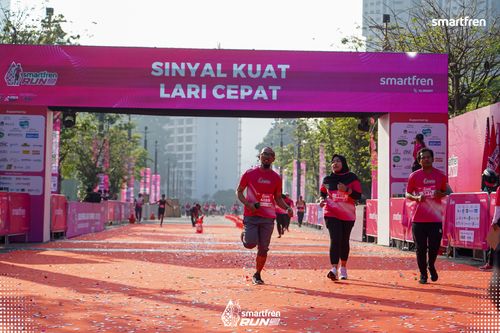 Race photo from Smartfren Run 2025 