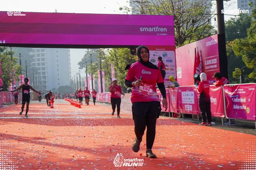 Race photo from Smartfren Run 2025 