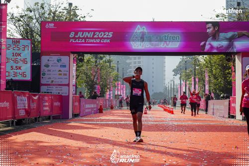 Race photo from Smartfren Run 2025 