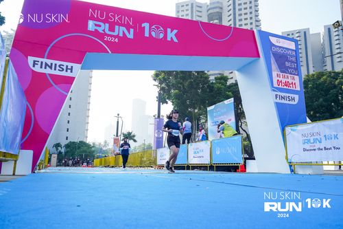 Race photo from Nu Skin Run 10K