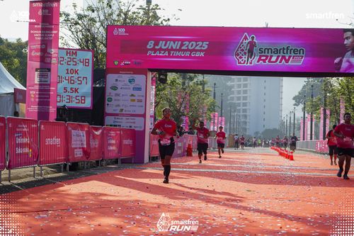 Race photo from Smartfren Run 2025 