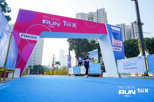 Race photo from Nu Skin Run 10K