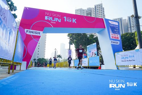 Race photo from Nu Skin Run 10K