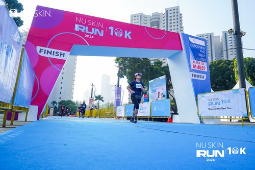 Race photo from Nu Skin Run 10K