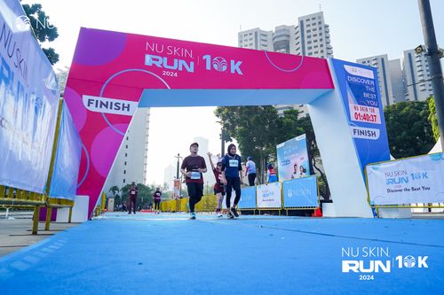 Race photo from Nu Skin Run 10K