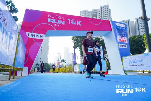 Race photo from Nu Skin Run 10K