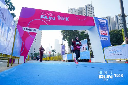Race photo from Nu Skin Run 10K