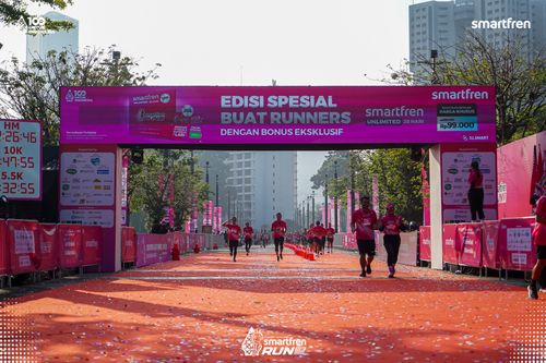 Race photo from Smartfren Run 2025 