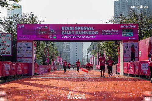 Race photo from Smartfren Run 2025 