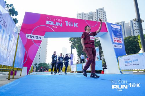 Race photo from Nu Skin Run 10K