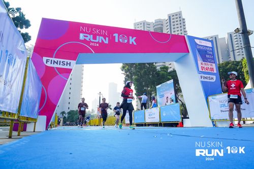 Race photo from Nu Skin Run 10K