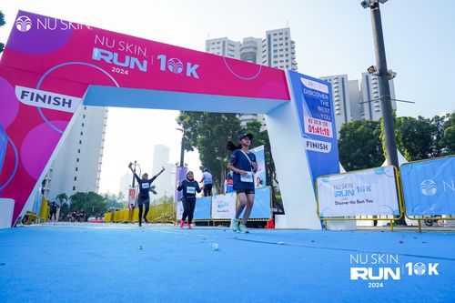 Race photo from Nu Skin Run 10K