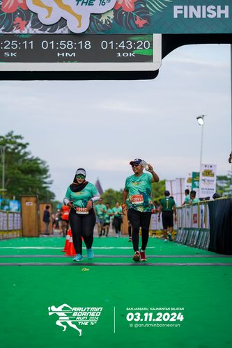 Race photo from Arutmin Borneo Run 2024