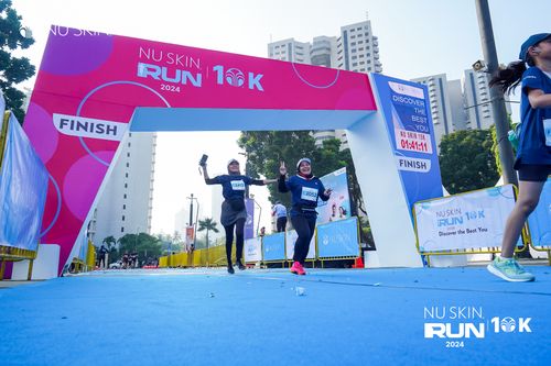 Race photo from Nu Skin Run 10K