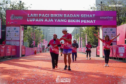 Race photo from Smartfren Run 2025 