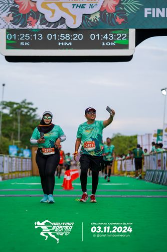 Race photo from Arutmin Borneo Run 2024