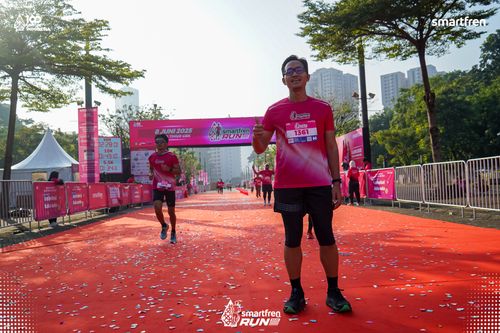Race photo from Smartfren Run 2025 