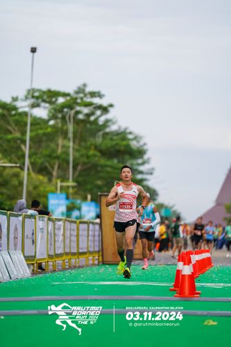 Race photo from Arutmin Borneo Run 2024