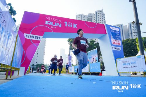 Race photo from Nu Skin Run 10K