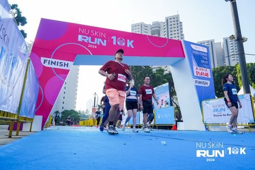 Race photo from Nu Skin Run 10K